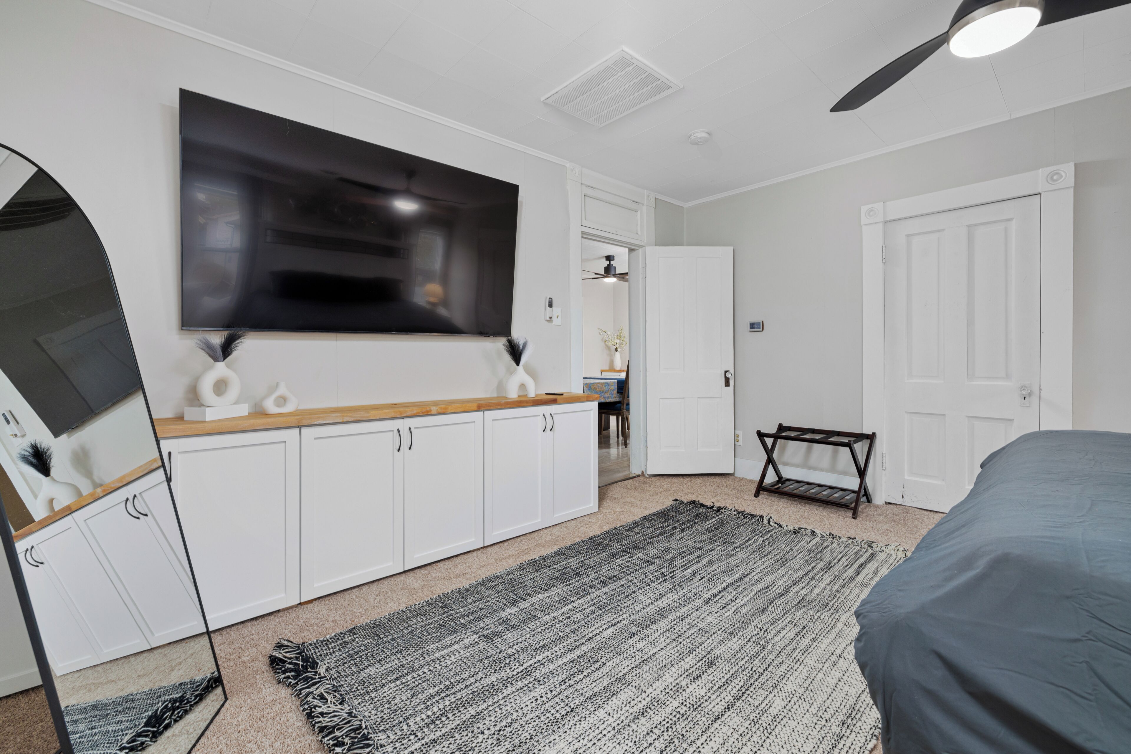 3 Schlafzimmer, Schreibtisch, Bügeleisen/Bügelbrett, kostenloses WLAN