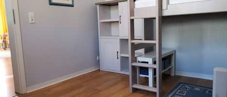 2 bedrooms, free WiFi