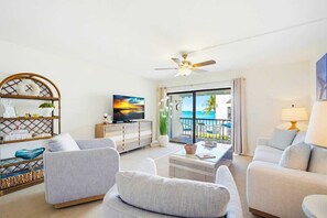 TV, DVD player - Beach Front 2 Bed/ 2 1/2 Bath Updated condo with heated Pool (Key Colony Beach)
