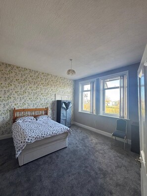 Apartment, 2 Schlafzimmer, Balkon, Stadtblick | 2 Schlafzimmer
