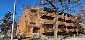 Exterior - 3rd floor 2 Bedroom, 2 Full Bathrooms In The Heart Of Downtown Edmonton (Edmonton)