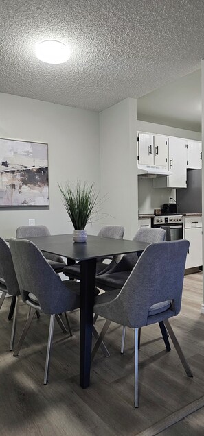 Dining - 3rd floor 2 Bedroom, 2 Full Bathrooms In The Heart Of Downtown Edmonton (Edmonton)