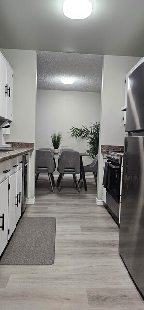 Microwave, oven, stovetop, dishwasher - 3rd floor 2 Bedroom, 2 Full Bathrooms In The Heart Of Downtown Edmonton (Edmonton)