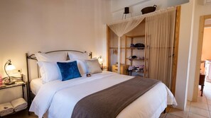 3 bedrooms, iron/ironing board, WiFi, bed sheets - Villa can Juanito- Paradise location, very close to the harbor, Porto Cristo beach (Porto Cristo)