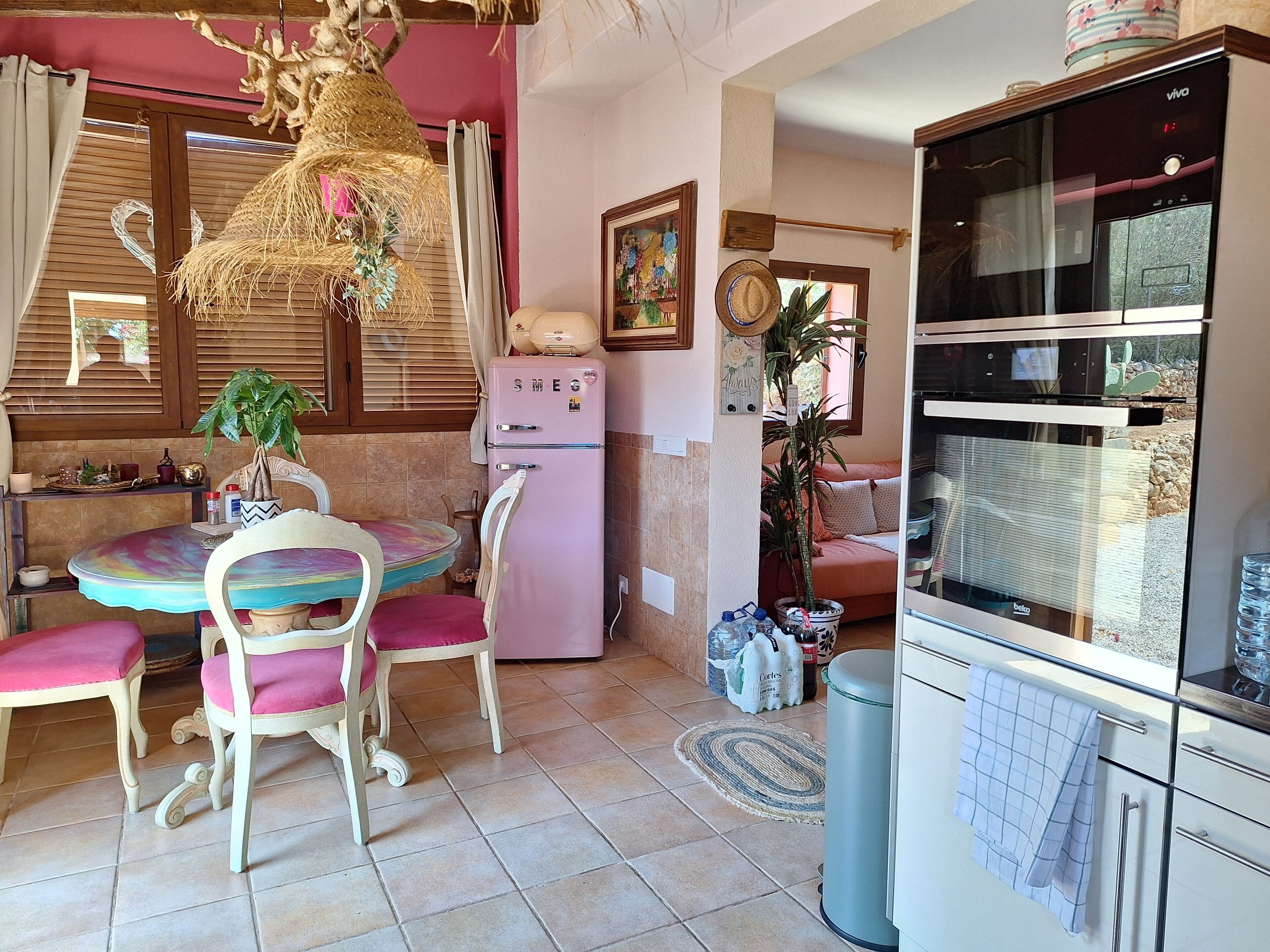 Micro-ondes, four, plaque de cuisson, lave-vaisselle