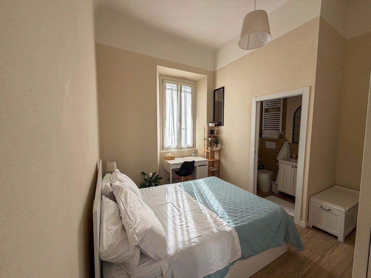 1 chambre, fer et planche à repasser, Wi-Fi, literie fournie