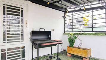 Deluxe Townhome, Balcony, City View | Terrace/patio