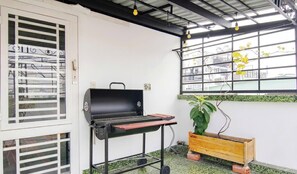 Deluxe Townhome, Balcony, City View | Terrace/patio