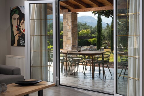 Villa Lamour • Family Villa with large swimming pool, gym, game room
