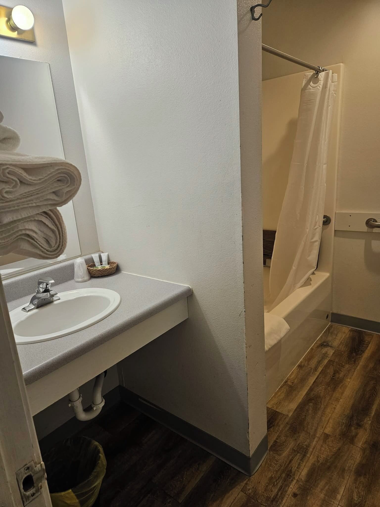 Classic Single Room | Bathroom