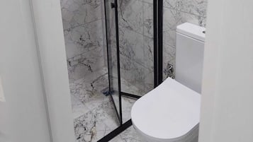Habitación Confort, vistas al jardín | Baño