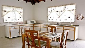Dining - Claraville Apt (Unit 1) (Oxnards)