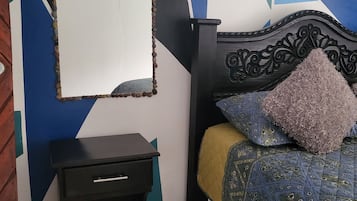 Phòng đôi cơ bản, phòng tắm riêng | Bàn, khu vực làm việc phù hợp cho laptop