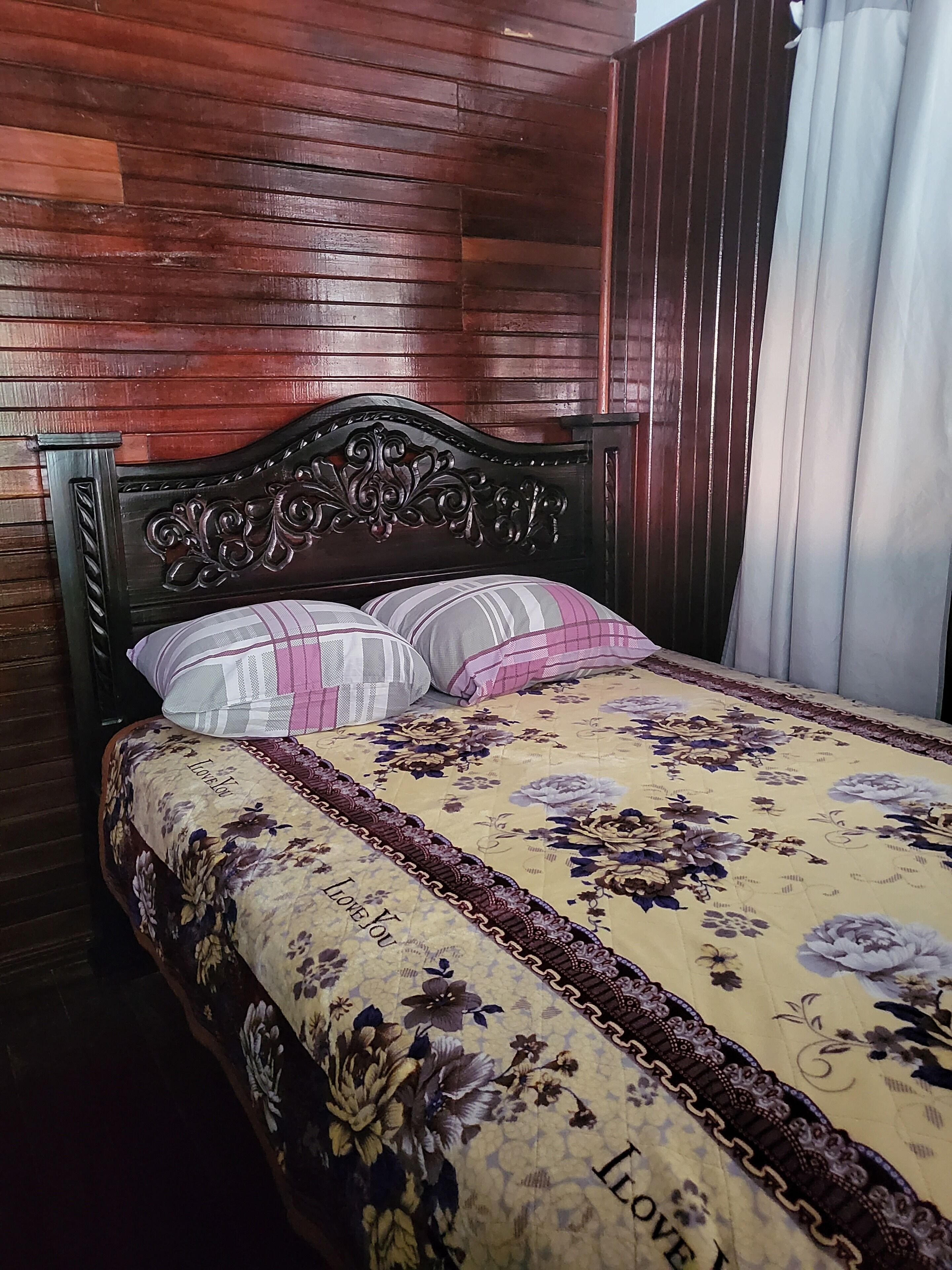 Double Room, Shared Bathroom | Desk, laptop workspace, WiFi (free)