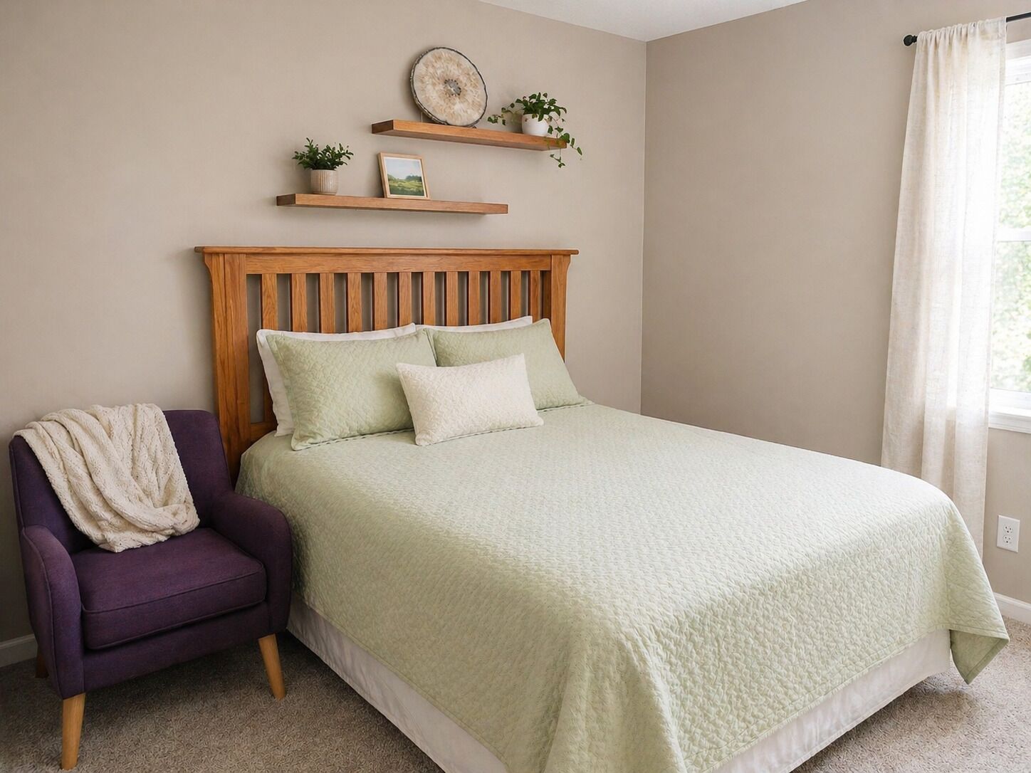 4 habitaciones, tabla de planchar con plancha, wifi y ropa de cama 