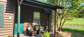 Roomy 1 Bedroom Cottage in Old Kinderhook. Pets Welcome!