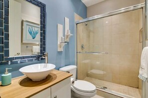 Hair dryer, towels, soap, shampoo - Beachside Condo w/ Pools, Hot Tubs & Balcony (South Padre Island)