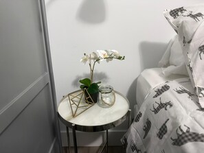 3 dormitorios, tabla de planchar con plancha, wifi gratis y ropa de cama