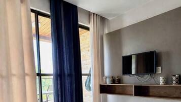 1 habitación, tabla de planchar con plancha, wifi y ropa de cama
