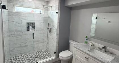 Welcome to Silver-lining a beautiful 3-bedroom house in delightful McKinney.