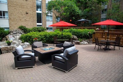 2BR 2 Queen Suite | Sofa Bed + Two Baths