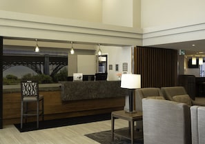 Lobby - 2 Queen 1BR Suite w/ Full Kitchen | Free Breakfast (Vaughan)