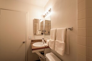 สแตนดาร์ดสตูดิโอ | ห้องน้ำ