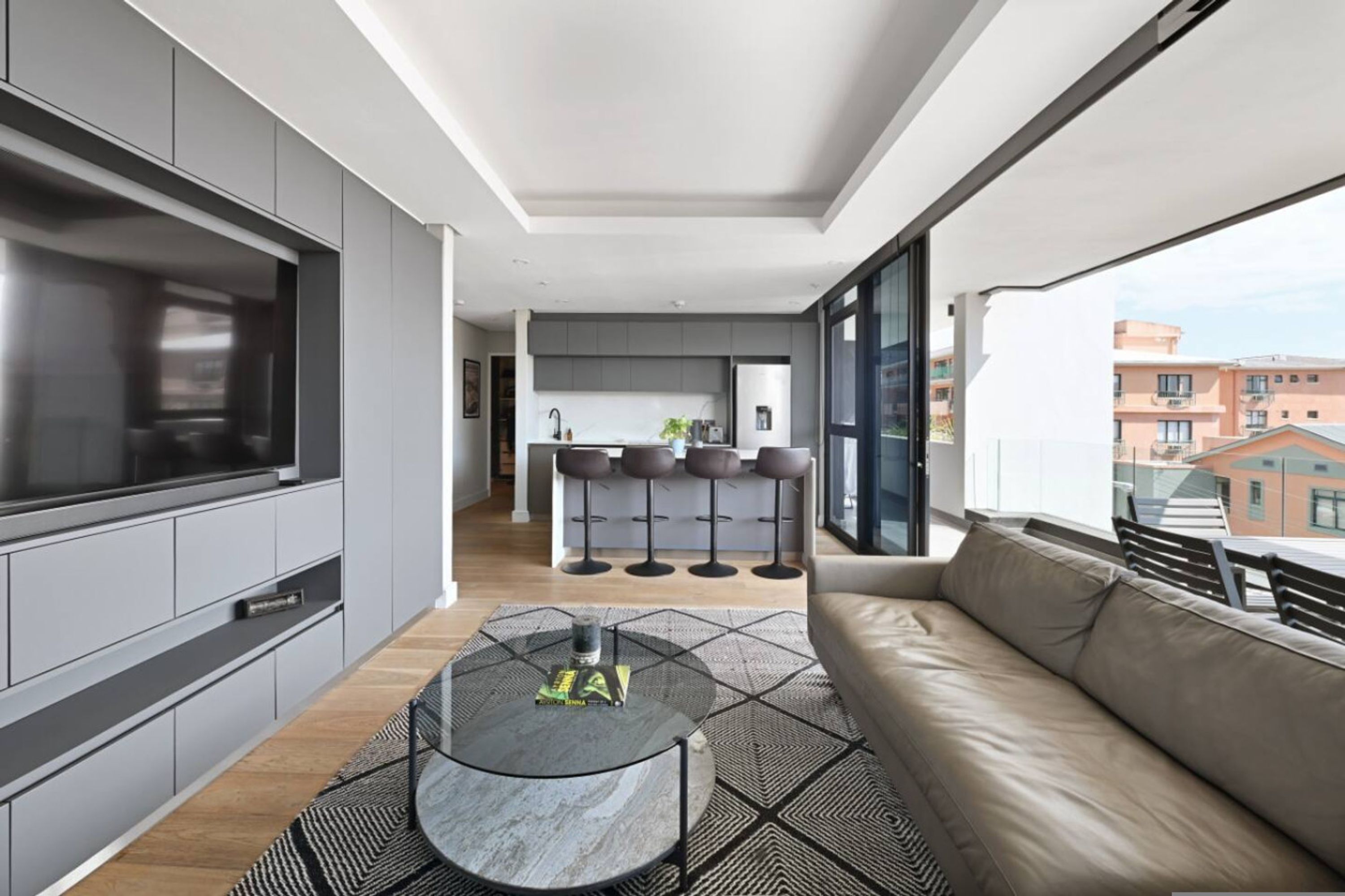 TV, offices