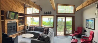 Okemo Trailside Retreat - Hot Tub, Sauna & On-Demand Ski Shuttle