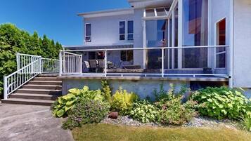 Maison, balcon, vue sur le lac | Extérieur