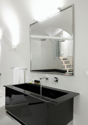 Bathroom - Ariadne Villa, Cloud 9 Santorini (Thira - Santorini)