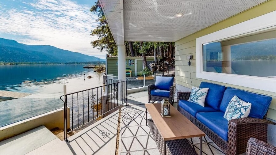 Brooks Lake House