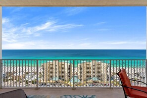 Property grounds - Gulf View Resort Penthouse Condo! Beach & Pools (Panama City Beach)
