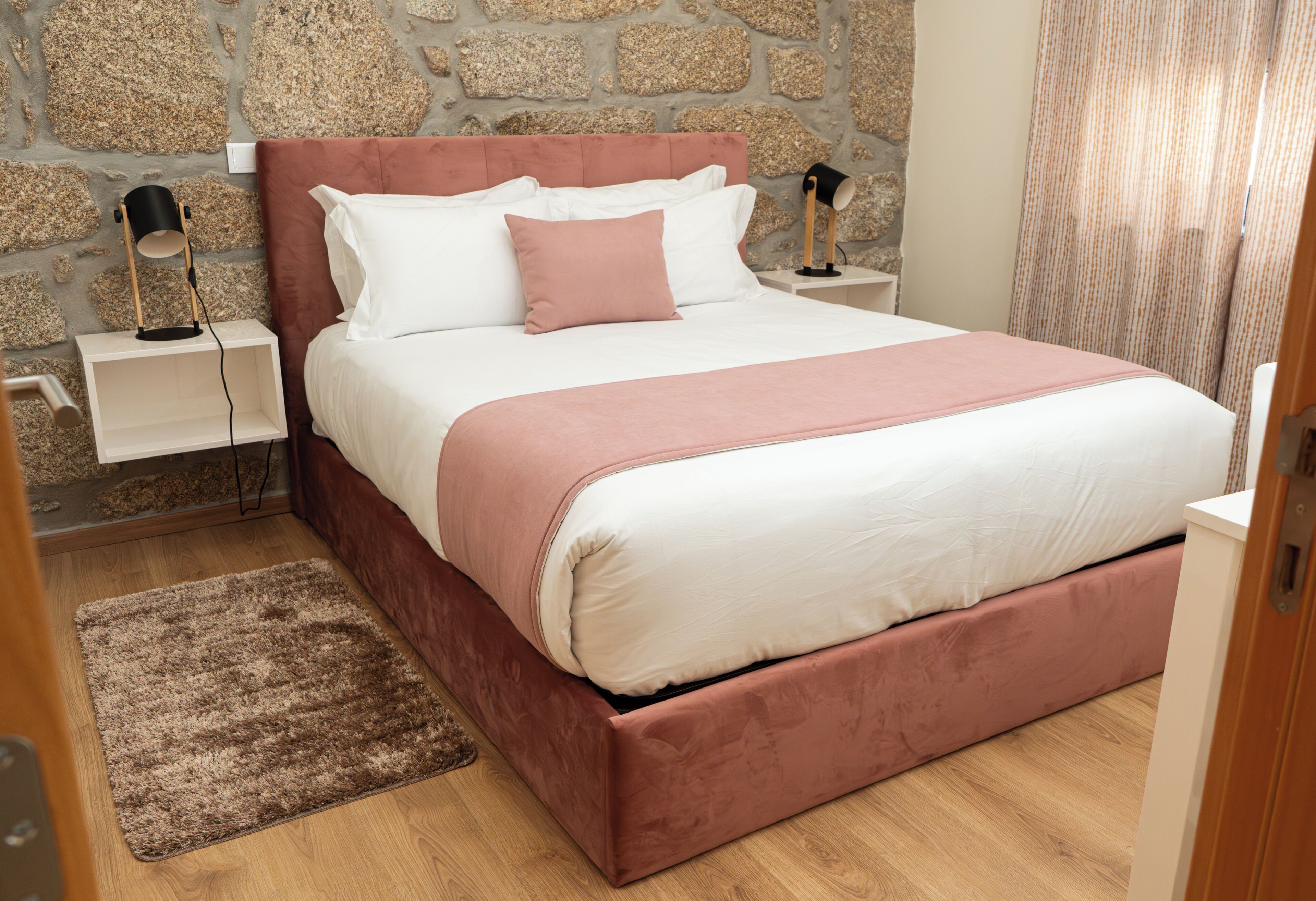 Vila, varanda, vista para o jardim