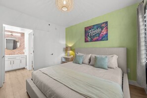 Room - Florida vibe suite near Epic Universe & Universal (Orlando)