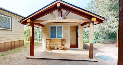 Lazy Dayz Cottage