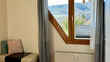 1 chambre, bureau, Wi-Fi gratuit, draps fournis