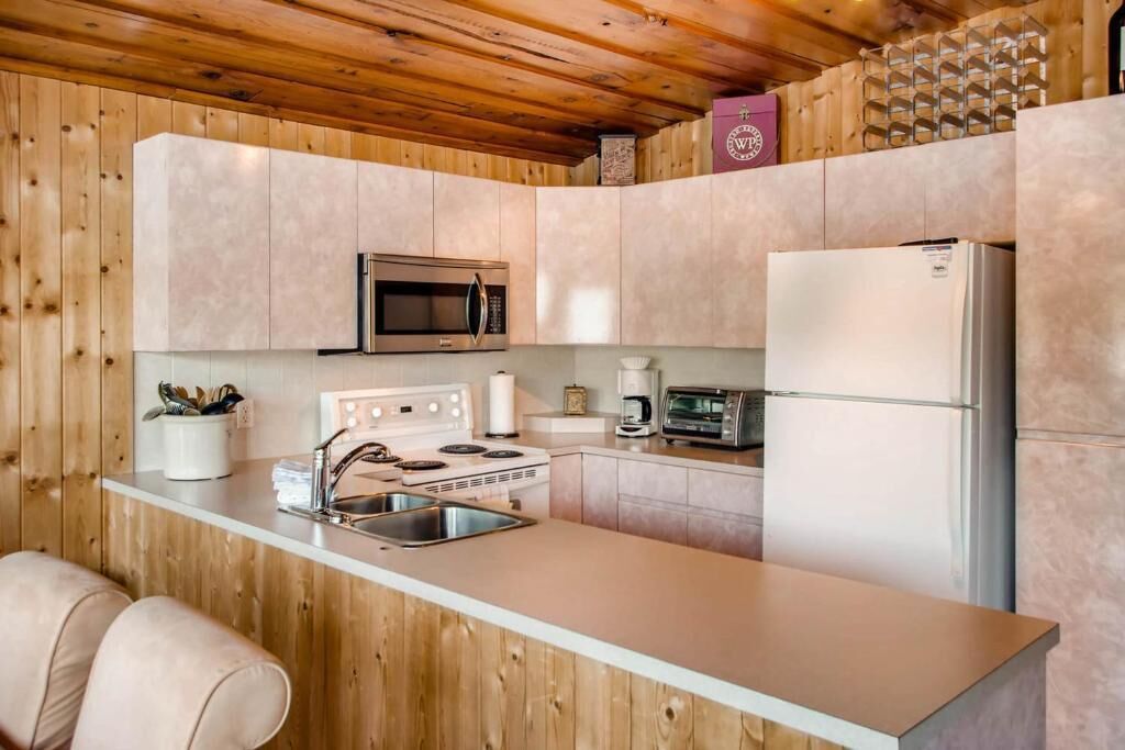 Maison, balcon, vue sur le lac | Cuisine privée | Cafetière-théière