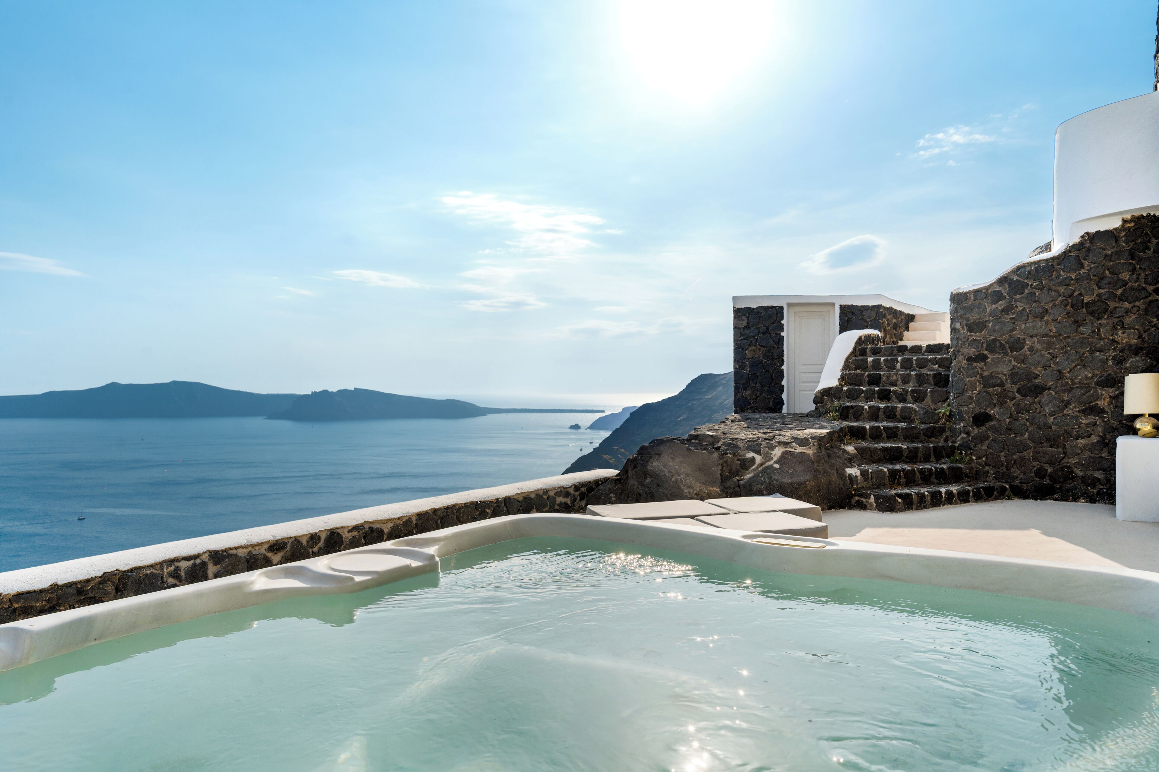Honeymoon Villa with Hot Tub & Caldera View | Terrasse/Patio