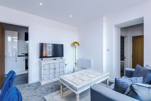 Living area - Middleton Chambers by Guestz (Hull)