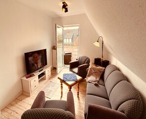 Smart-TV, DVD-Player, Stereoanlage