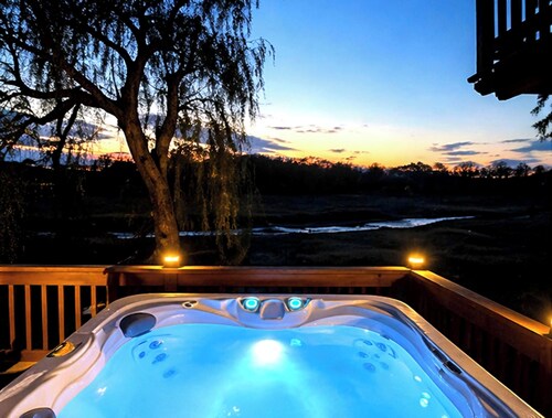 Steps to Beach • Hot Tub • Game Room • Water Views