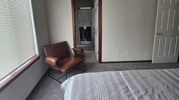 4 chambres, fer et planche à repasser, Wi-Fi gratuit, draps fournis