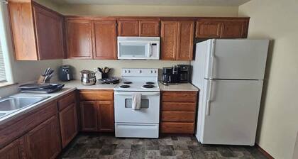 Spacious Family Home w Garage Gladys Retreat