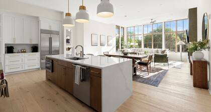 Peak on Main Brand-New Luxury 3BR Condo in Adair Park â Downtown Woodstock, GA