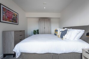 2 bedrooms, WiFi, bed sheets