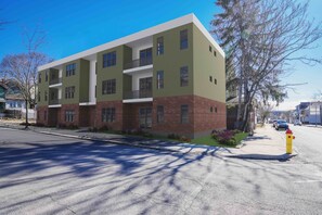 Exterior - Centrally-located ground floor 1-bedroom apartment in Altoona (Altoona)