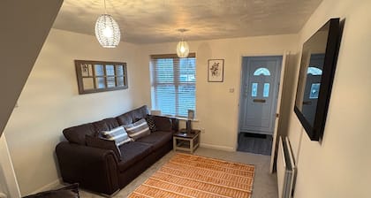 Park House Sleeps 4 With Enclosed Garden