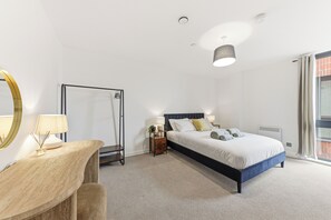 1 Schlafzimmer, Bügeleisen/Bügelbrett, kostenloses WLAN, Bettwäsche