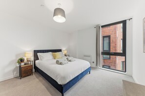 1 bedroom, iron/ironing board, free WiFi, bed sheets - Cosy Central York Apartment - Sleeps 4 - Free Gym (York)